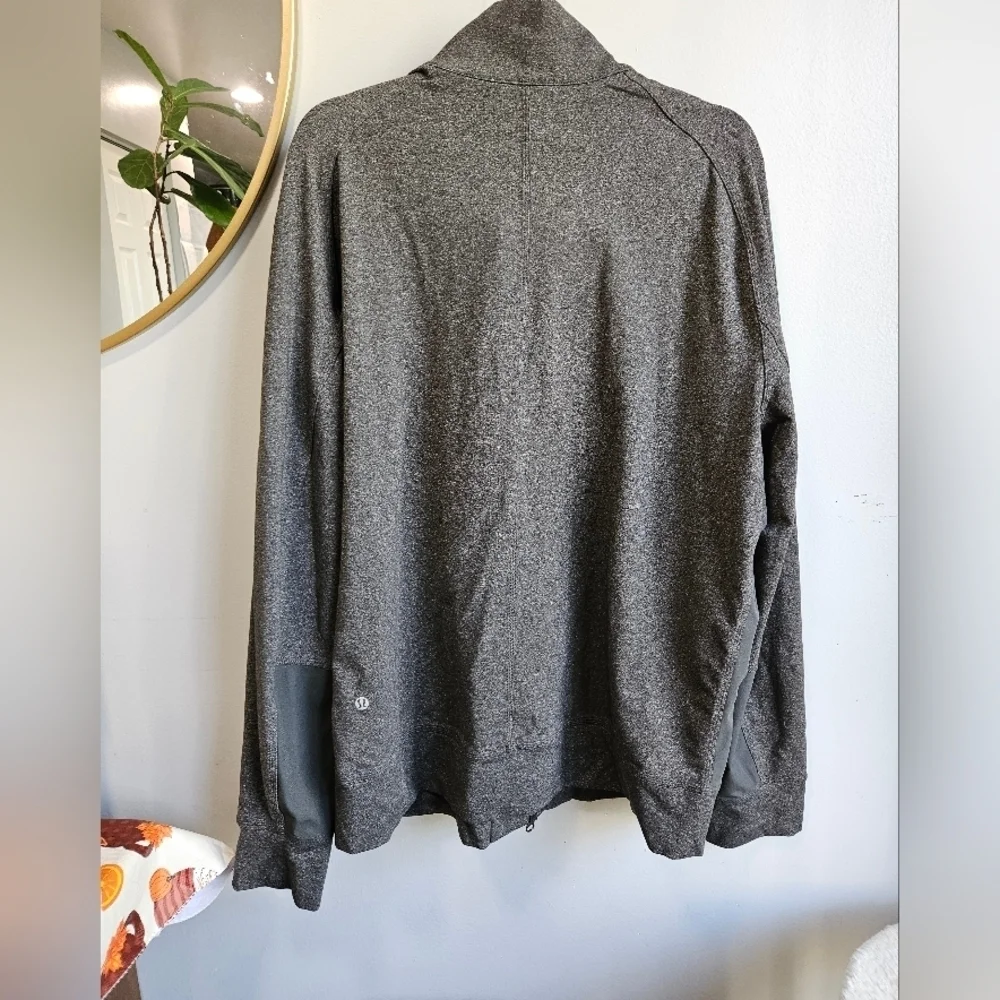 Lululemon Athletica Mens Tactic Jacket Size XXL Color Gray